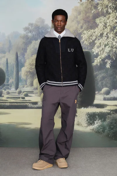Look 24